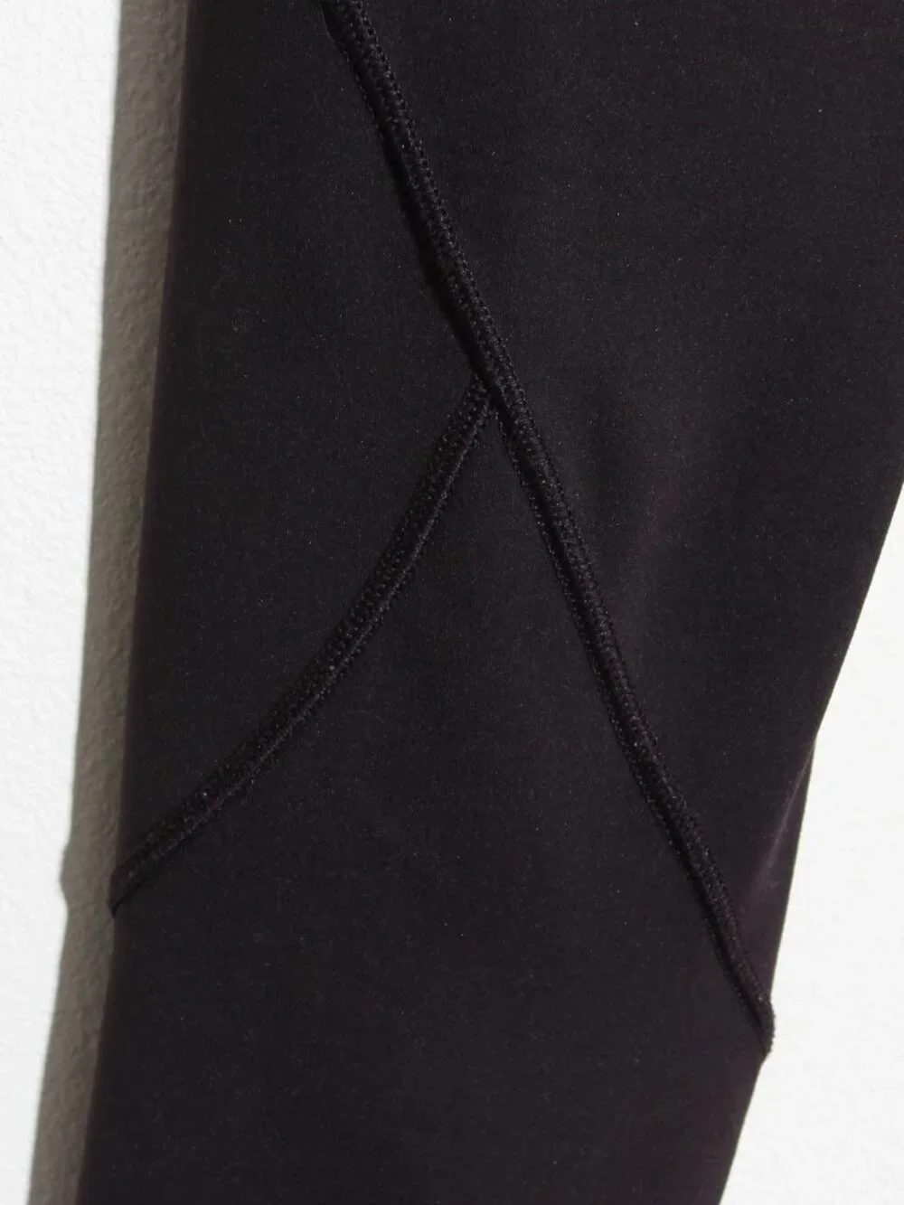 Lululemon In Movement 7/8 Tight Leggings *Everlux 25